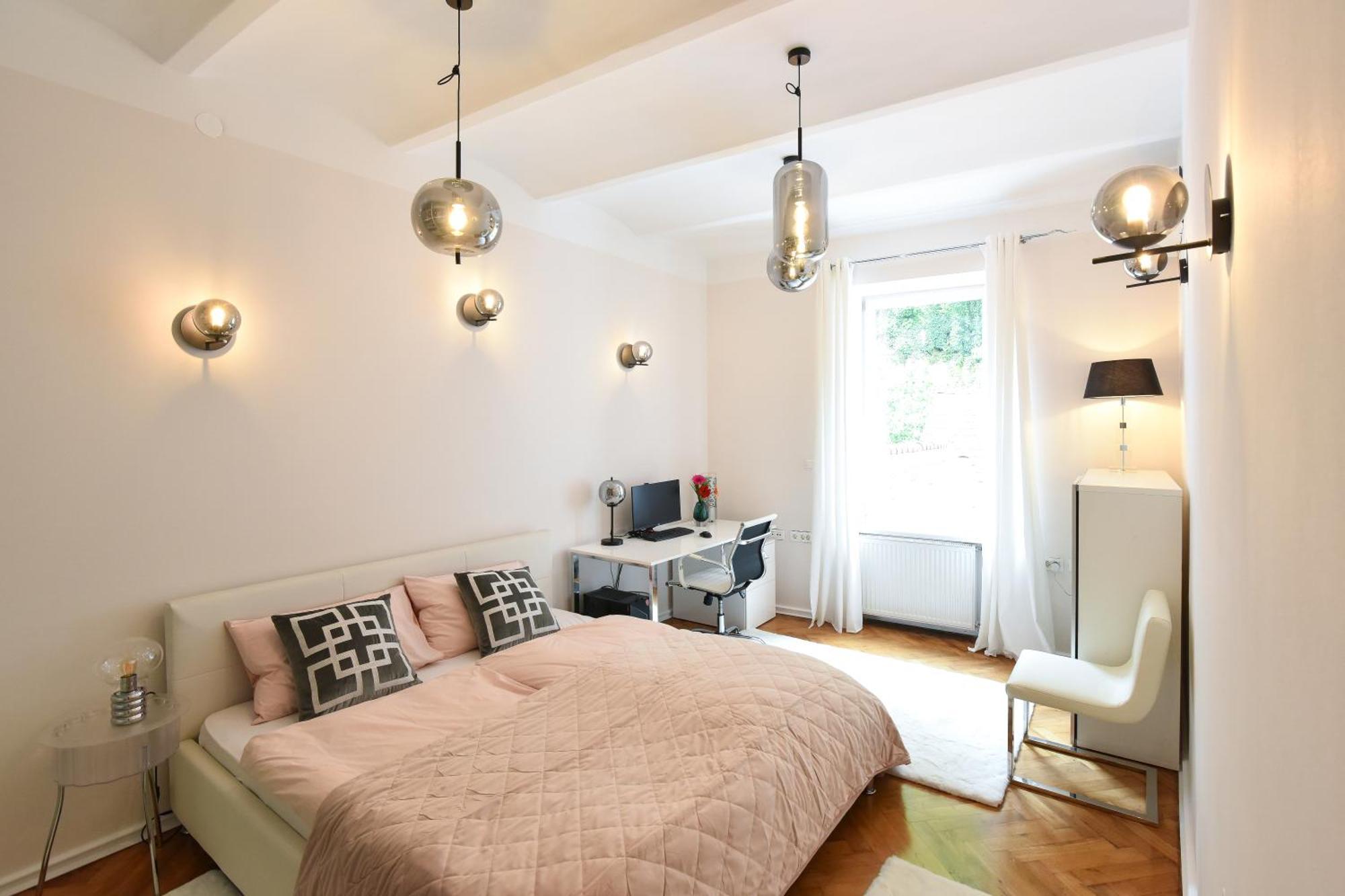Neoclassical Luxury Apartment 류블랴나 외부 사진
