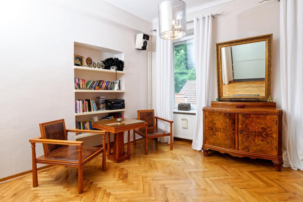 Neoclassical Luxury Apartment 류블랴나 외부 사진